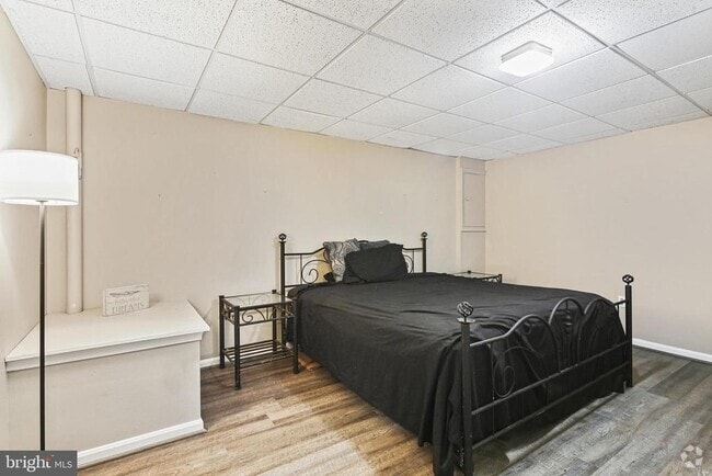 Building Photo - 13033 Rhapsody Ln Rental