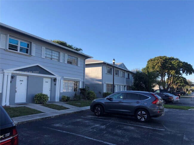 Photo - 1821 SW 81st Ave