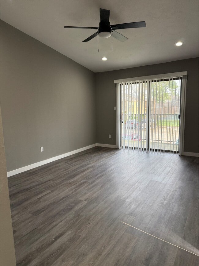 Photo - 3300 Pebblebrook Dr Unit 42