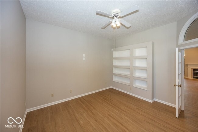 Photo - 11179 Avery Row