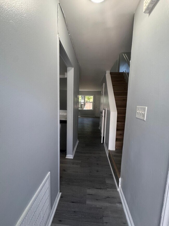 Photo - 306 Cedar St