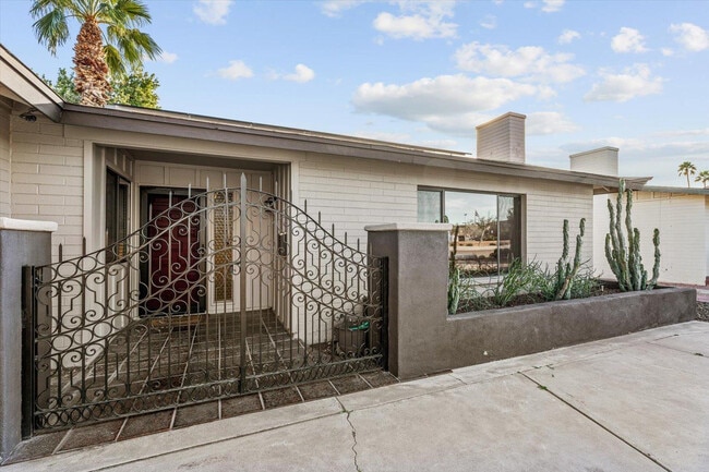 Photo - 8543 E Jackrabbit Rd