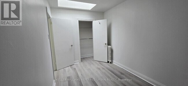 Photo - 1854 Eglinton Ave W