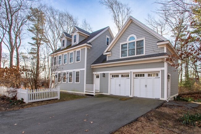 Photo - 156 N Shore Rd
