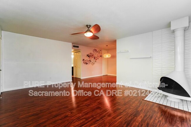 Photo - 2153 Cottage Way