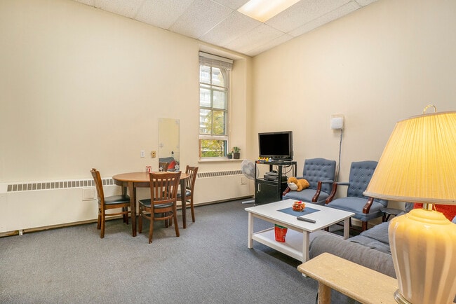 Photo - 329 Johnson St Unit 9