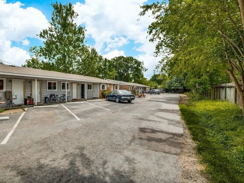 Photo - 4820 Oak Ave Unit 10