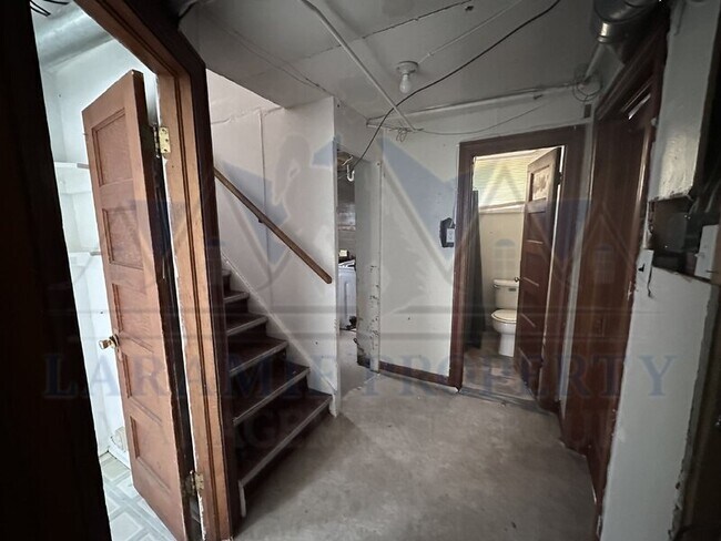 Photo - 918 E Gibbon St