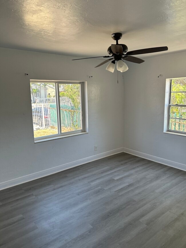 Building Photo - 110 NW 69th St Rental