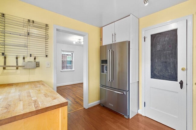 Photo - 318 Ethan Allen Ave