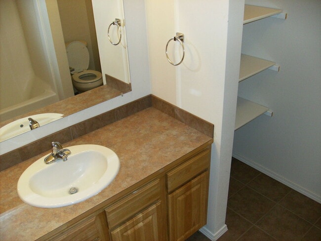 Photo - 1709 W Fern Dr Unit 1709 W Fern Dr  C