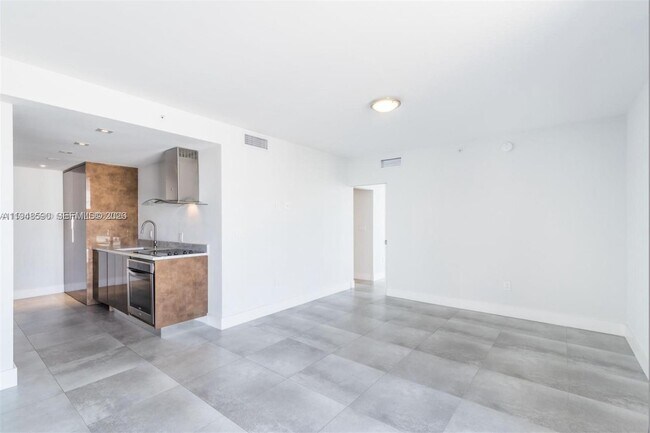 Photo - 2829 Indian Creek Dr Unit 601