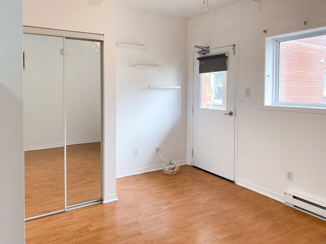 Photo - 362 Friel St Unit 18