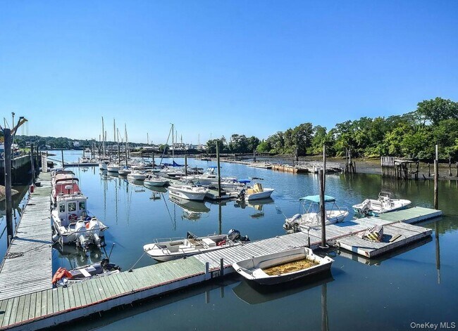 Photo - 7809 Shore Rd