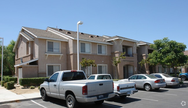 Photo - Summerhill Apartments