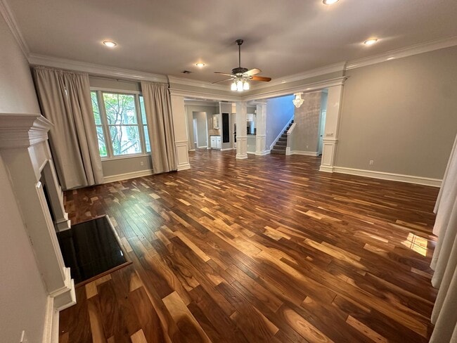 Photo - 3934 Hanover Pl