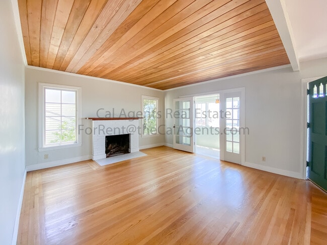 Photo - 257 Trinity Ave