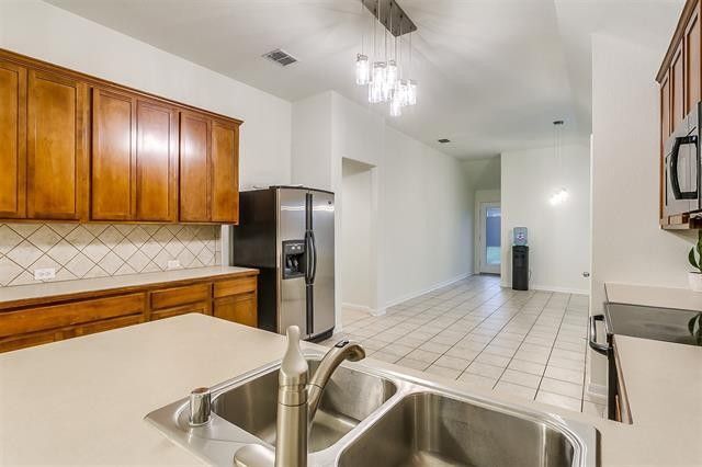 Photo - 2661 Calmwater Dr