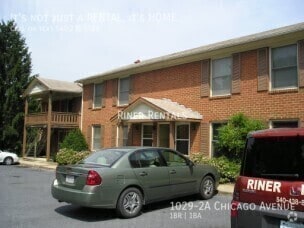 Building Photo - 1029-2A Chicago Ave Rental