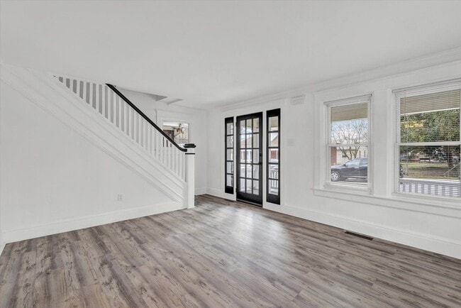Photo - 1029 W Locust St