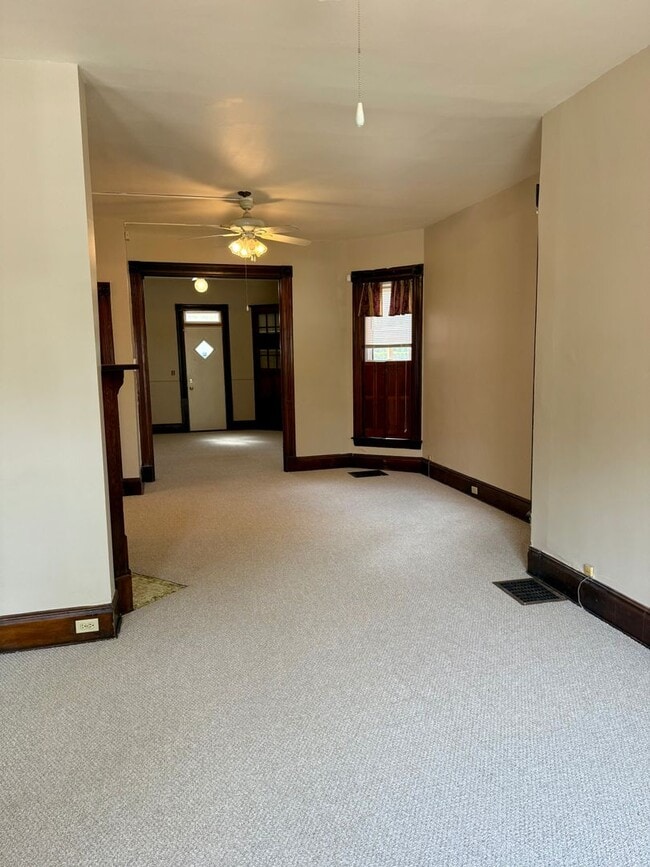 Photo - 357 W 5th St