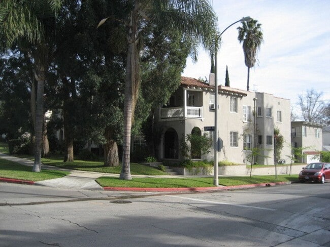 Building Photo - REDONDO/EDGEWOOD Unit 1088