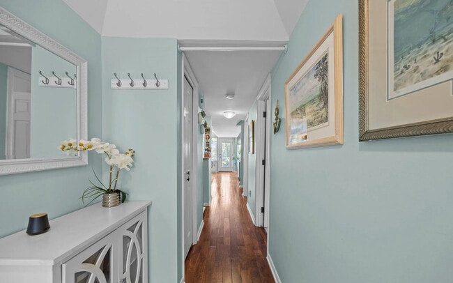 Entrada - 117 Forecastle Ct