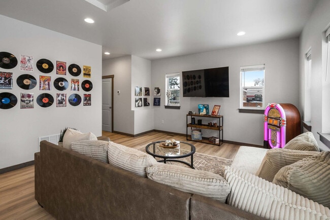 Photo - 2942 W Babcock St Unidad ID1339966P