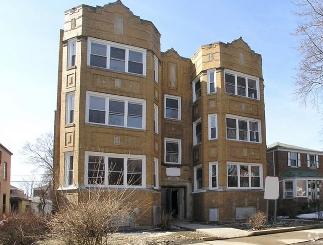 Building Photo - 9224 S Laflin St Unit 3N Rental