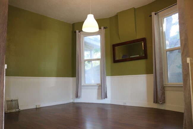 Photo - 1417 S West Temple