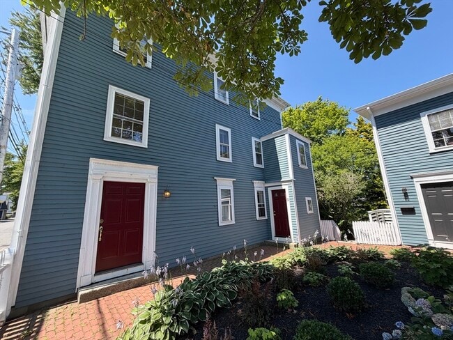 Photo - 51 Elm St Unit 2