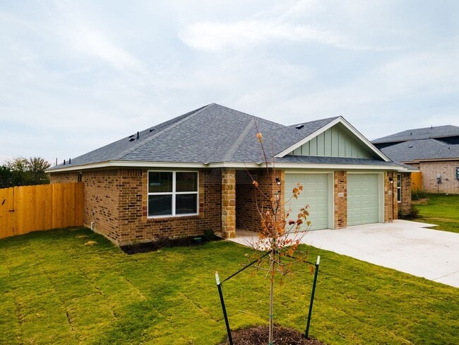 Photo - 1604 Pima Trail