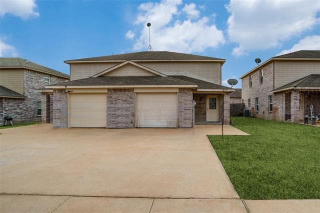 Building Photo - 809 E College St