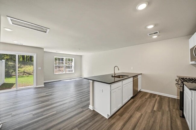 Photo - 109 Rose Park Ct