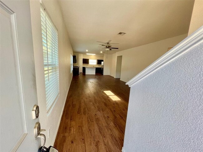 Photo - 112 Wind Flower Ln