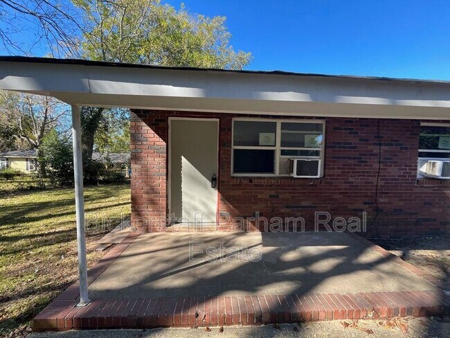 Building Photo - 1009 1st Pl S Unit Apt B