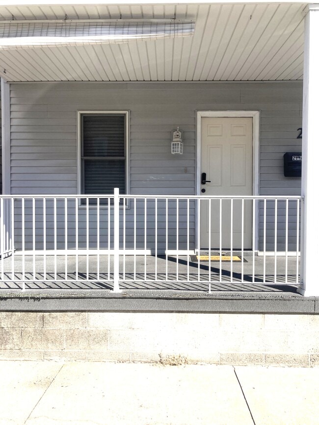 Photo - 211 S Spruce St Unit A