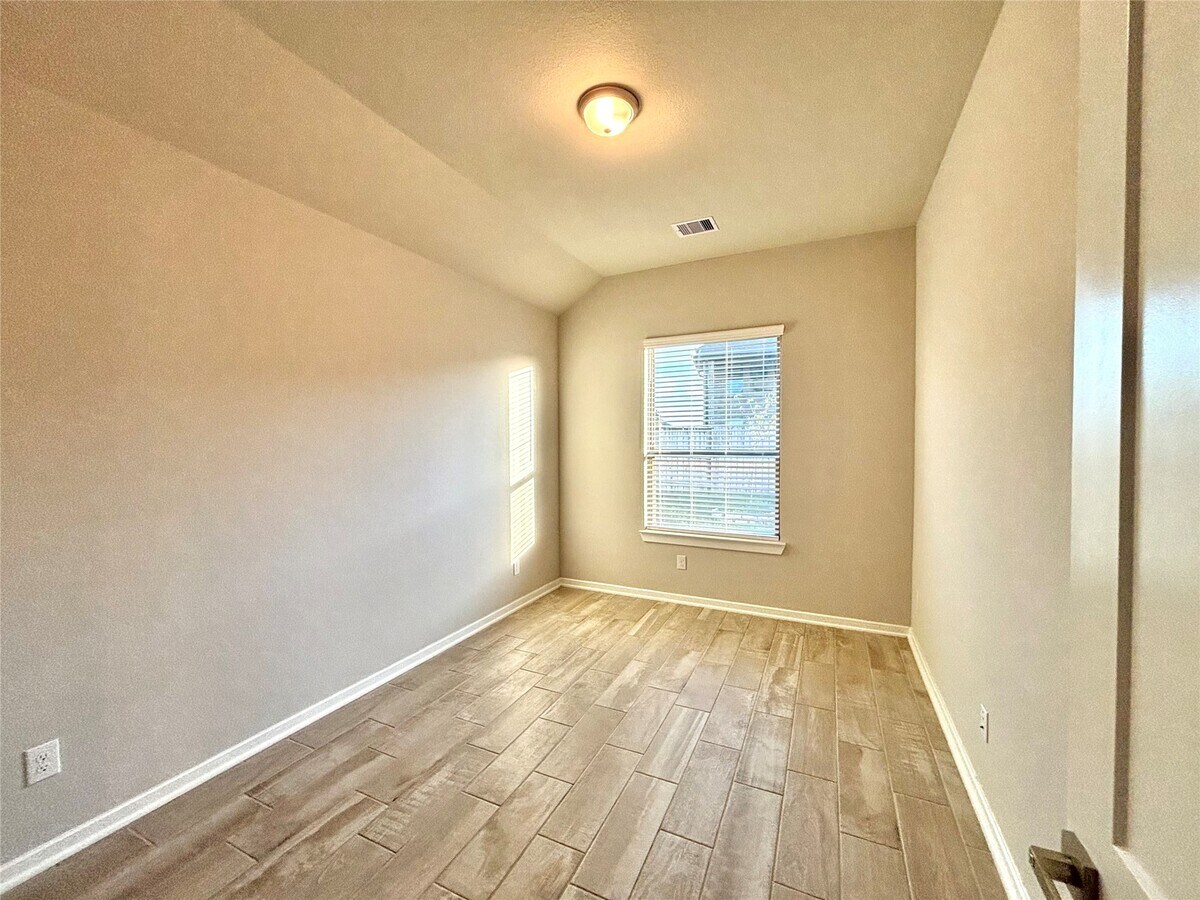 Photo - 5806 Pecos Ct