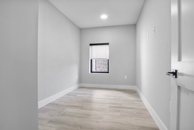 Photo - 187 Culver Ave Unit 407