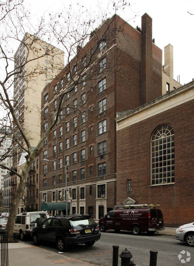 Photo - 162 E 80th St