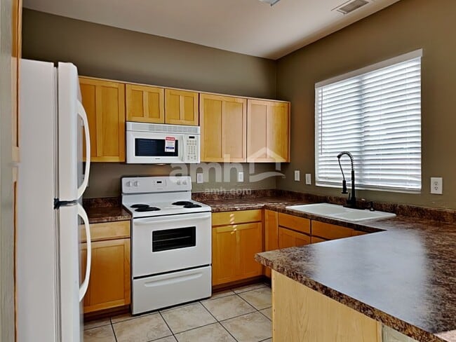 Photo - 11179 W Almeria Rd