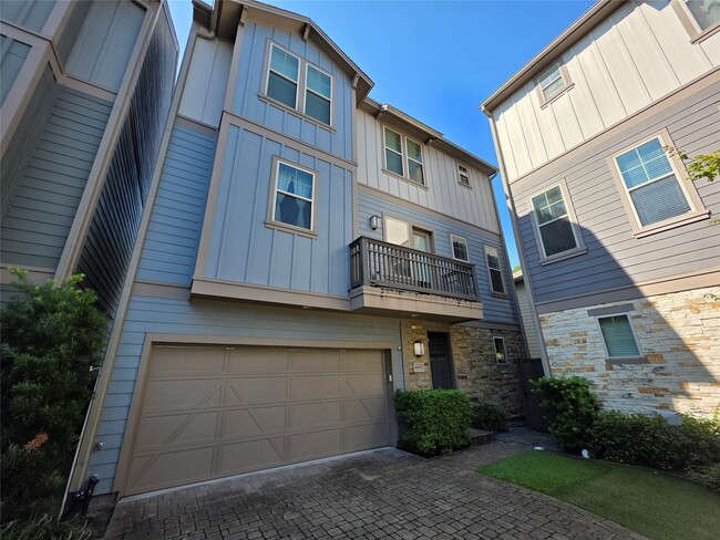 Building Photo - 4315 Schuler St