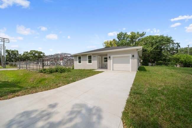 Photo - Brand New Home located in the heart of Tampa!