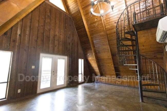 Photo - 3109 Ellis Ave