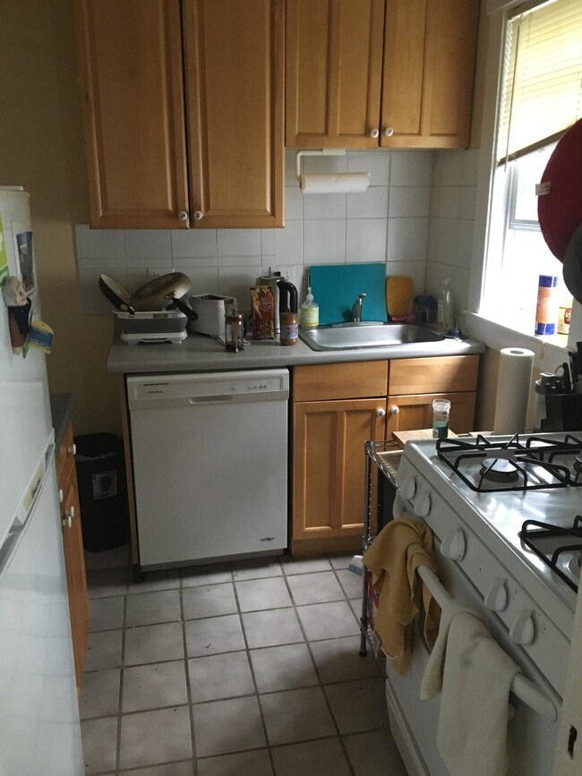 Photo - 158 Magazine St Apartments Unit 27