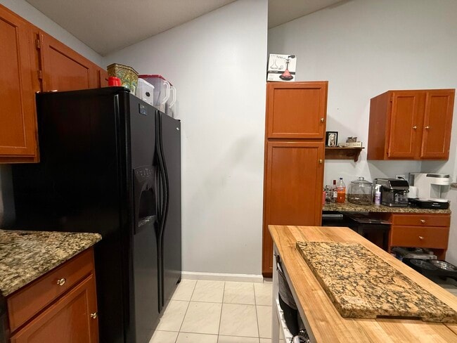 Photo - 6050 Linton St