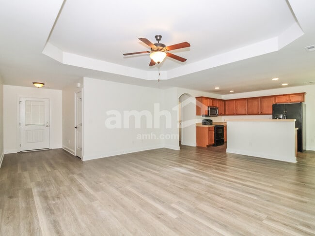 Photo - 1254 Clancy Dr NE