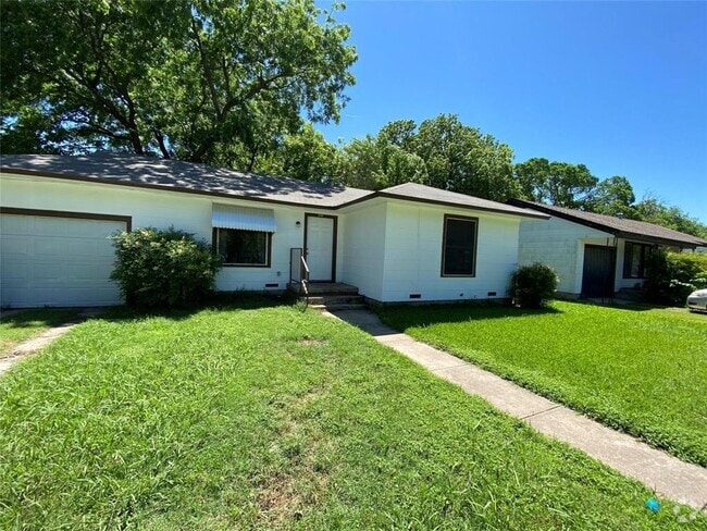 Building Photo - 1806 N Culberson St Rental