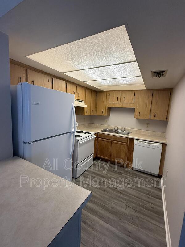 Photo - 1640 Crystal Park Cir