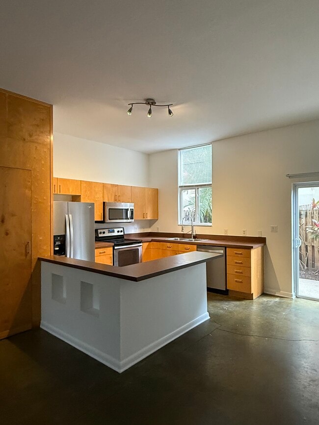 Photo - 829 3rd Ave N